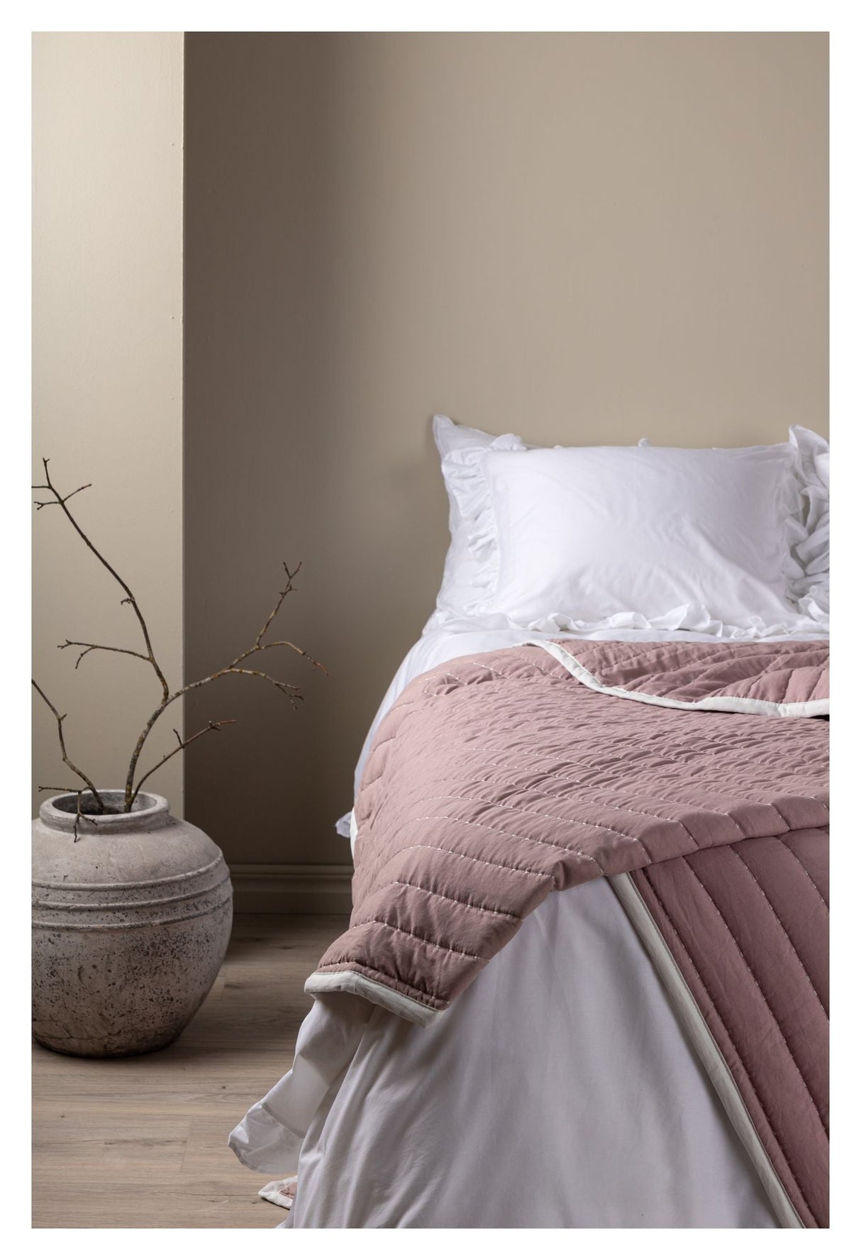 Juni Sengetæppe 180x260 - Lyserød - Unoliving.com