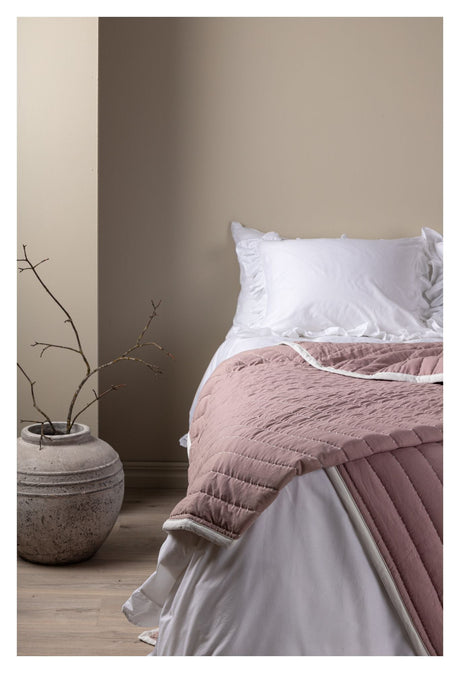 Juni Sengetæppe 180x260 - Lyserød - Unoliving.com