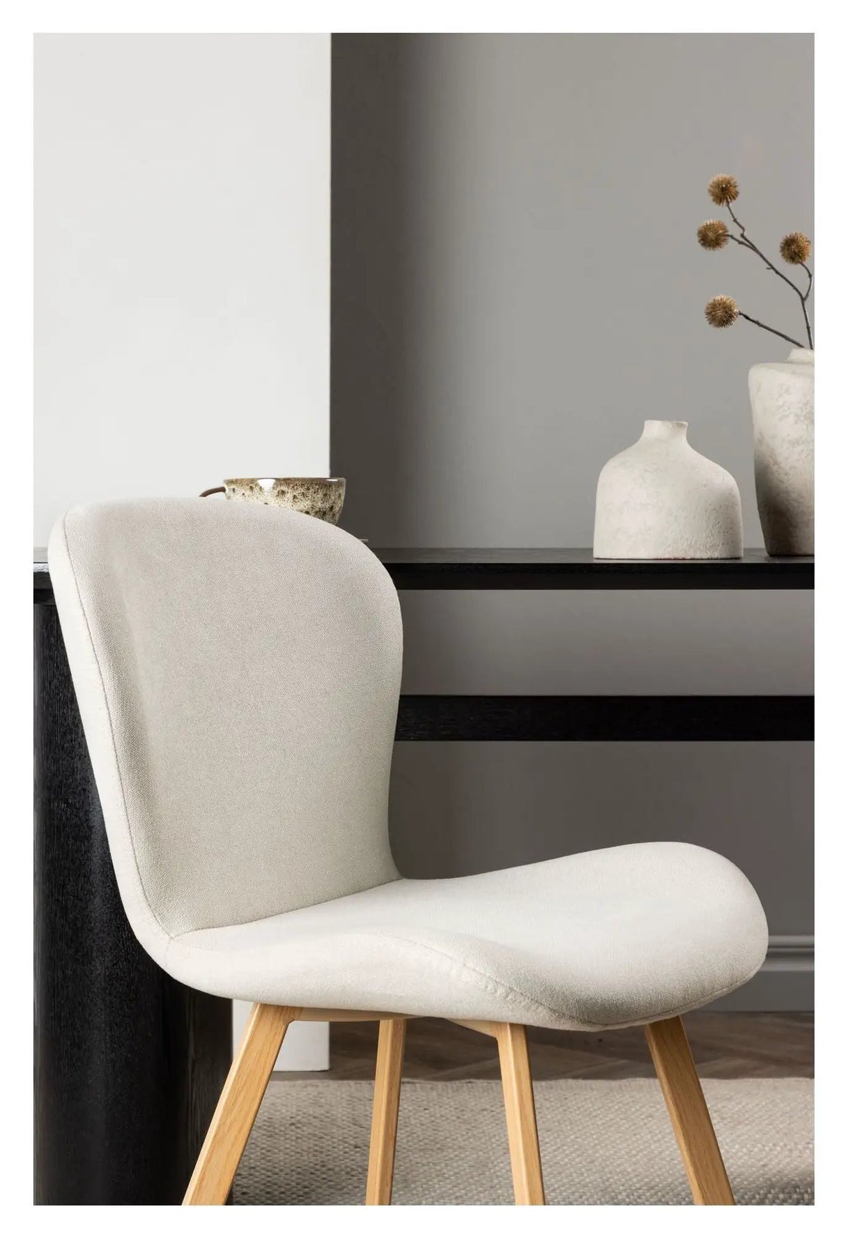 Lilja Spisebordsstol, Oaklook, Beige Stof