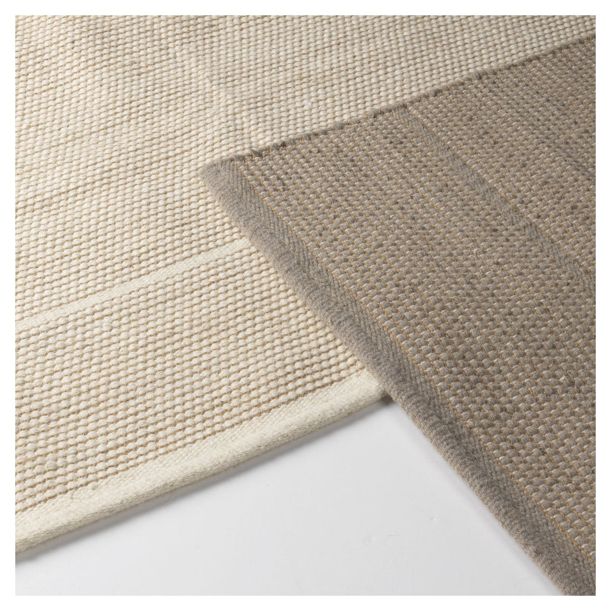 Oru Loom Gulvtæppe, Off-White 140x200 - Unoliving.com