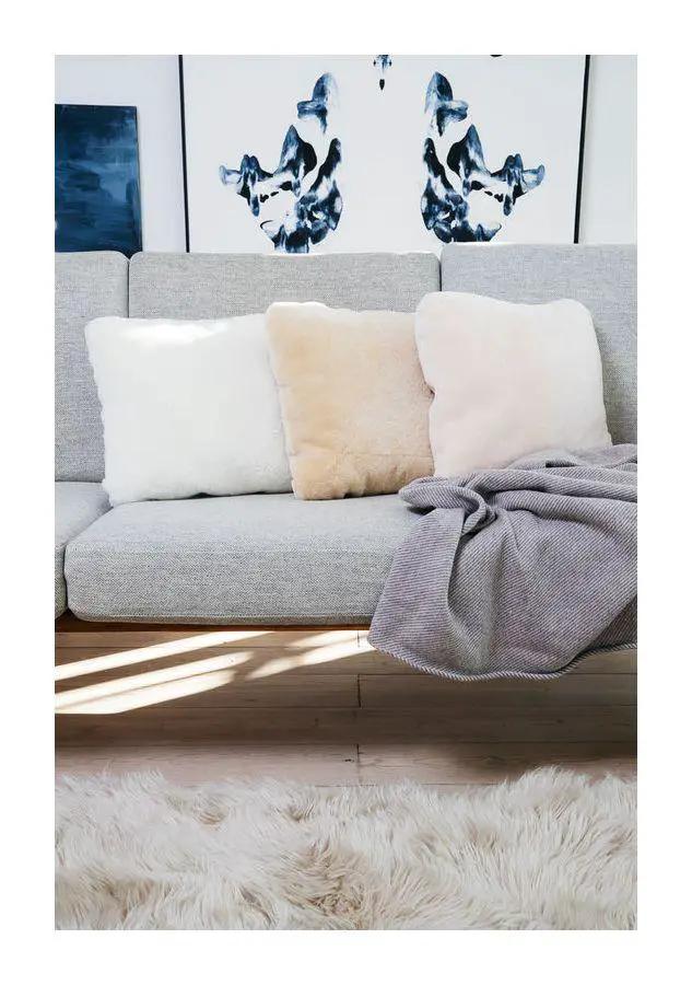 Pude af Premium NZ lammeskind - Hvid, 40x40