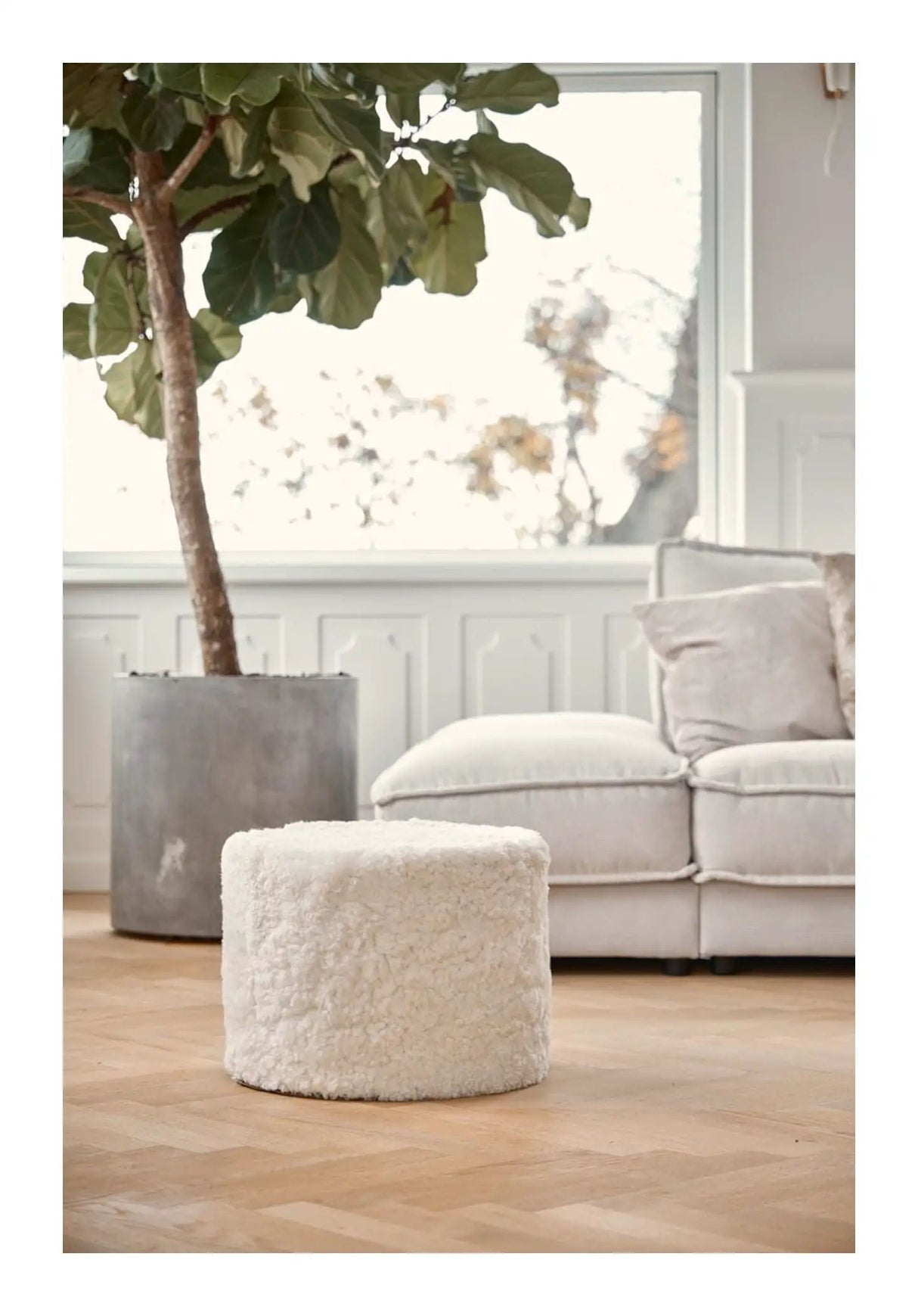 Puf af NZ kort krøllet lammeskind, Cylinder 41x31, Ivory