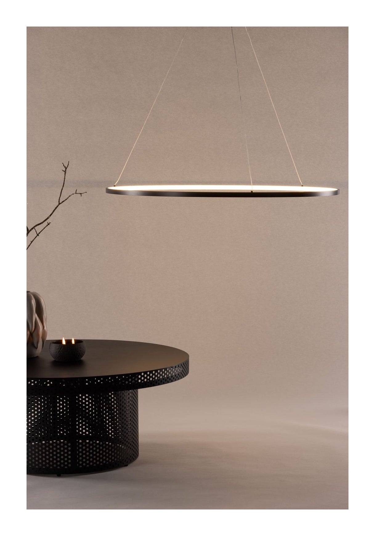 Rödäng x Josefin Lustig Pendel, Aluminum, Sort - Unoliving.com