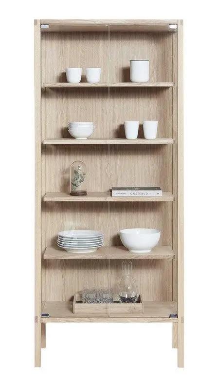 S20 Vitrine, Eg hvidpigmenteret mat lak