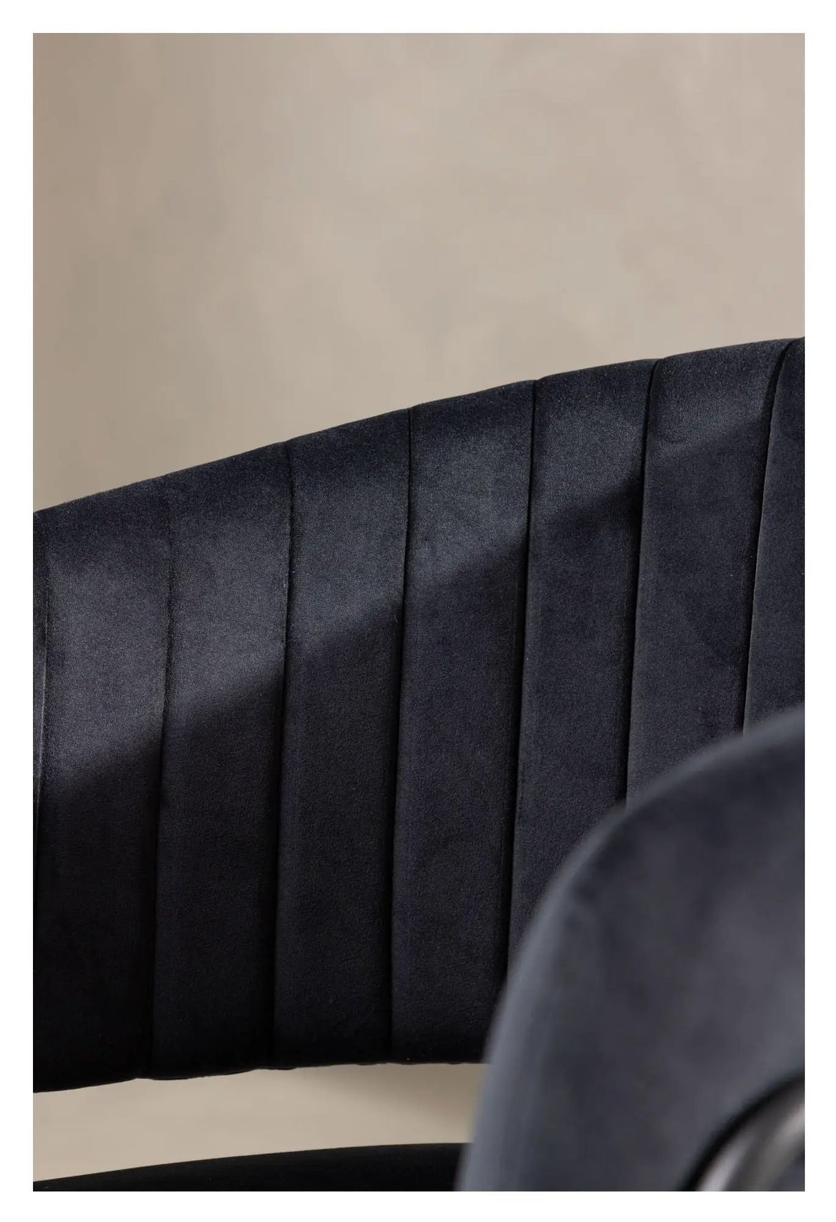Selma Spisebordsstol, Sort, Sort velour