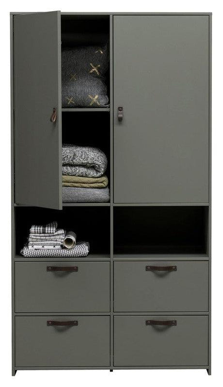 Stage Klædeskab - Sæbebehandlet Fyrretræ