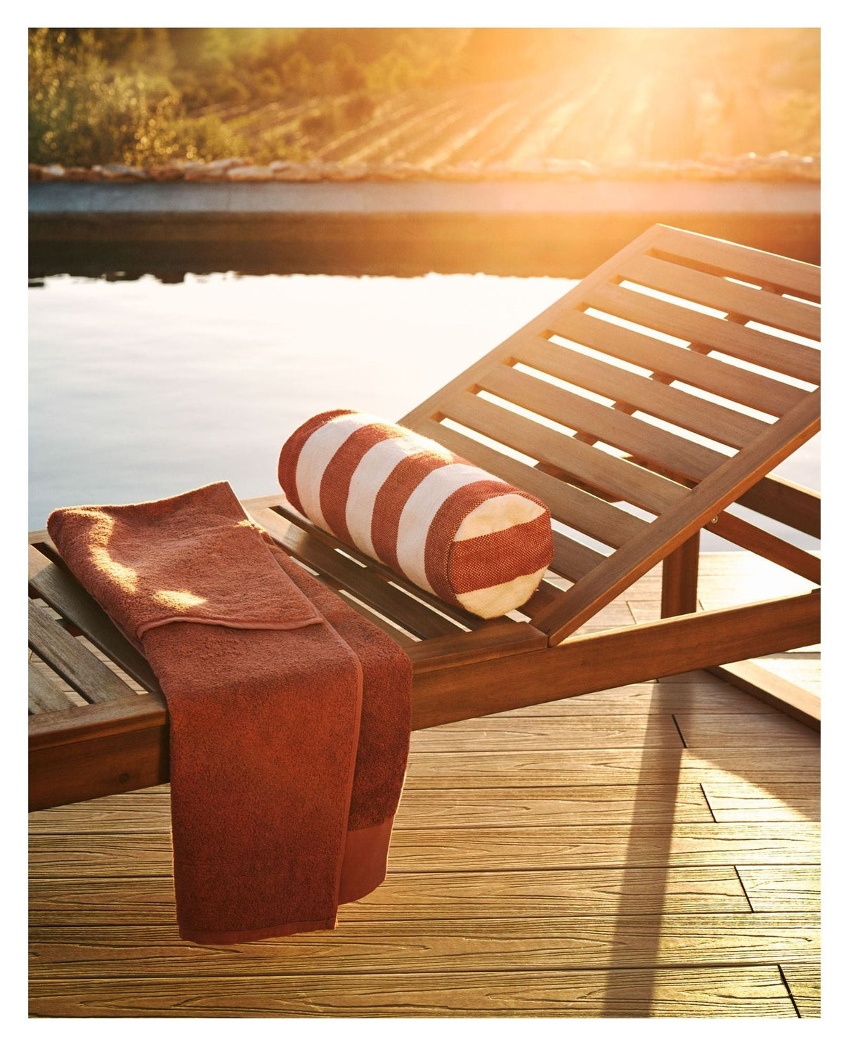 Sulamita Liggestol, Natur akacia - Unoliving.com