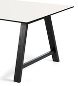 T1 Spisebord m. udtræk i sort lakeret eg, 160cm