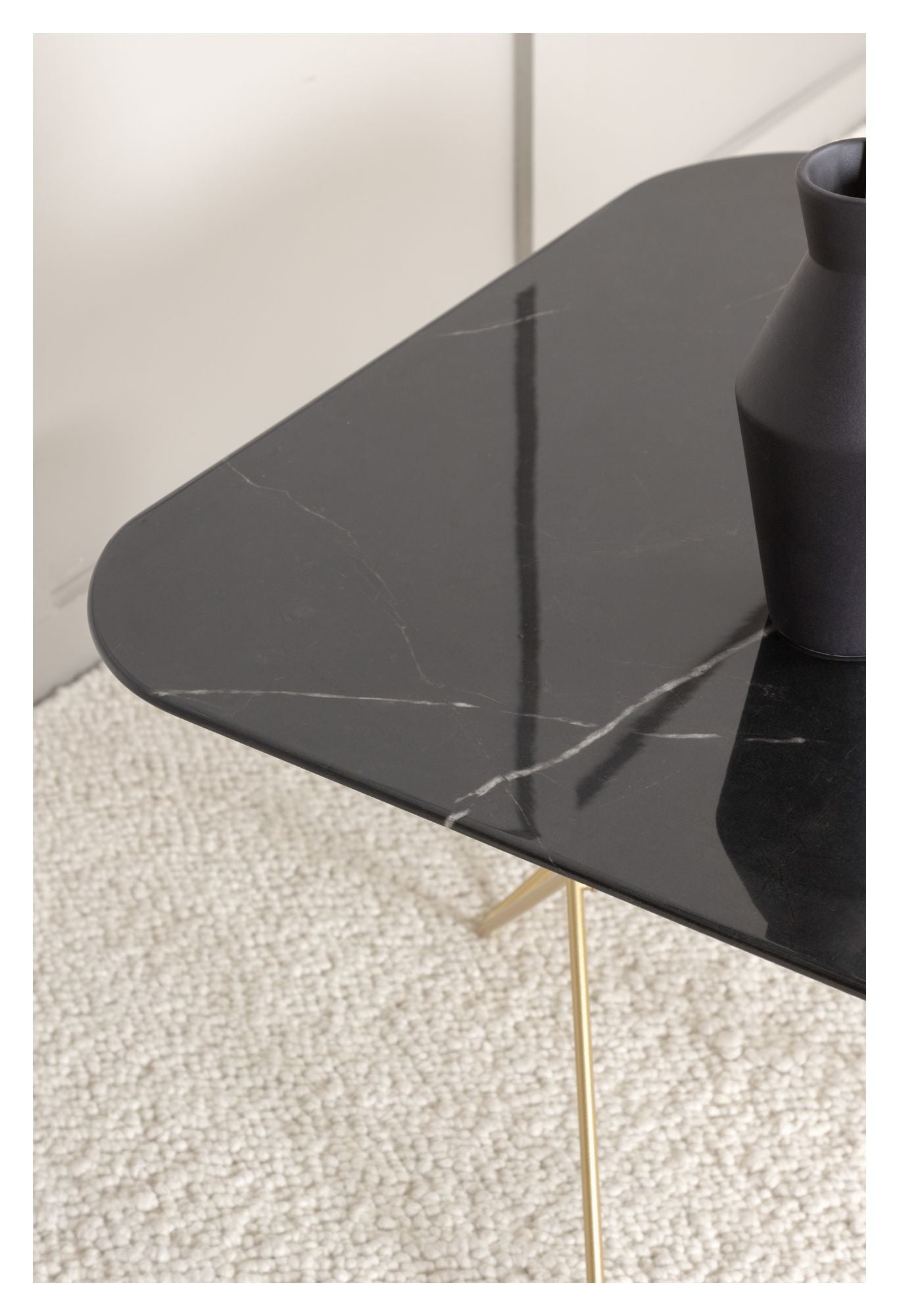 Tristar Sofabord, Børstet messing/Sort glas m. marmorlook - Unoliving.com