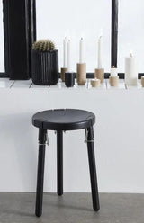 U1 stool, Sort
